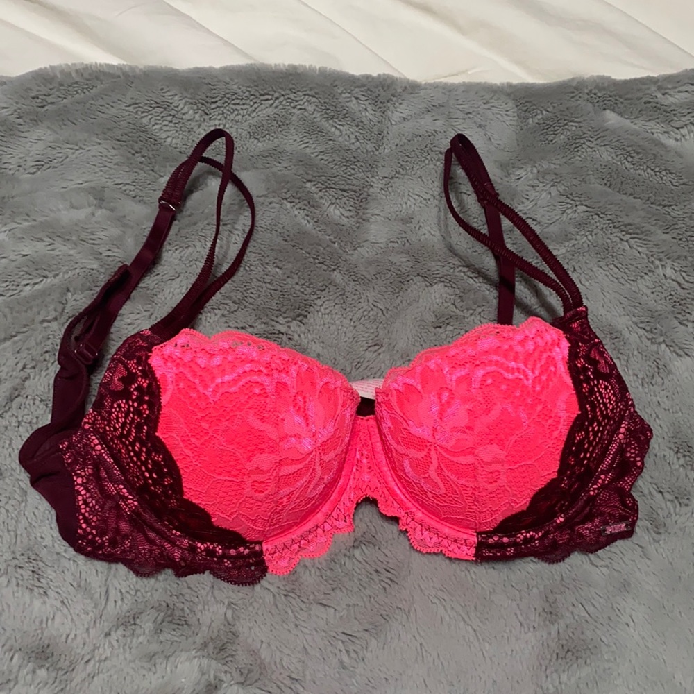 Victoria’s Secret PINK lace bra